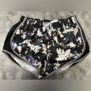 Nike women’s shorts